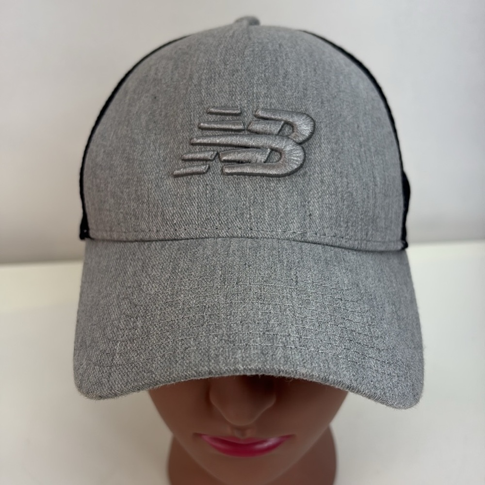 New Balance Gray & Black Baseball Cap
